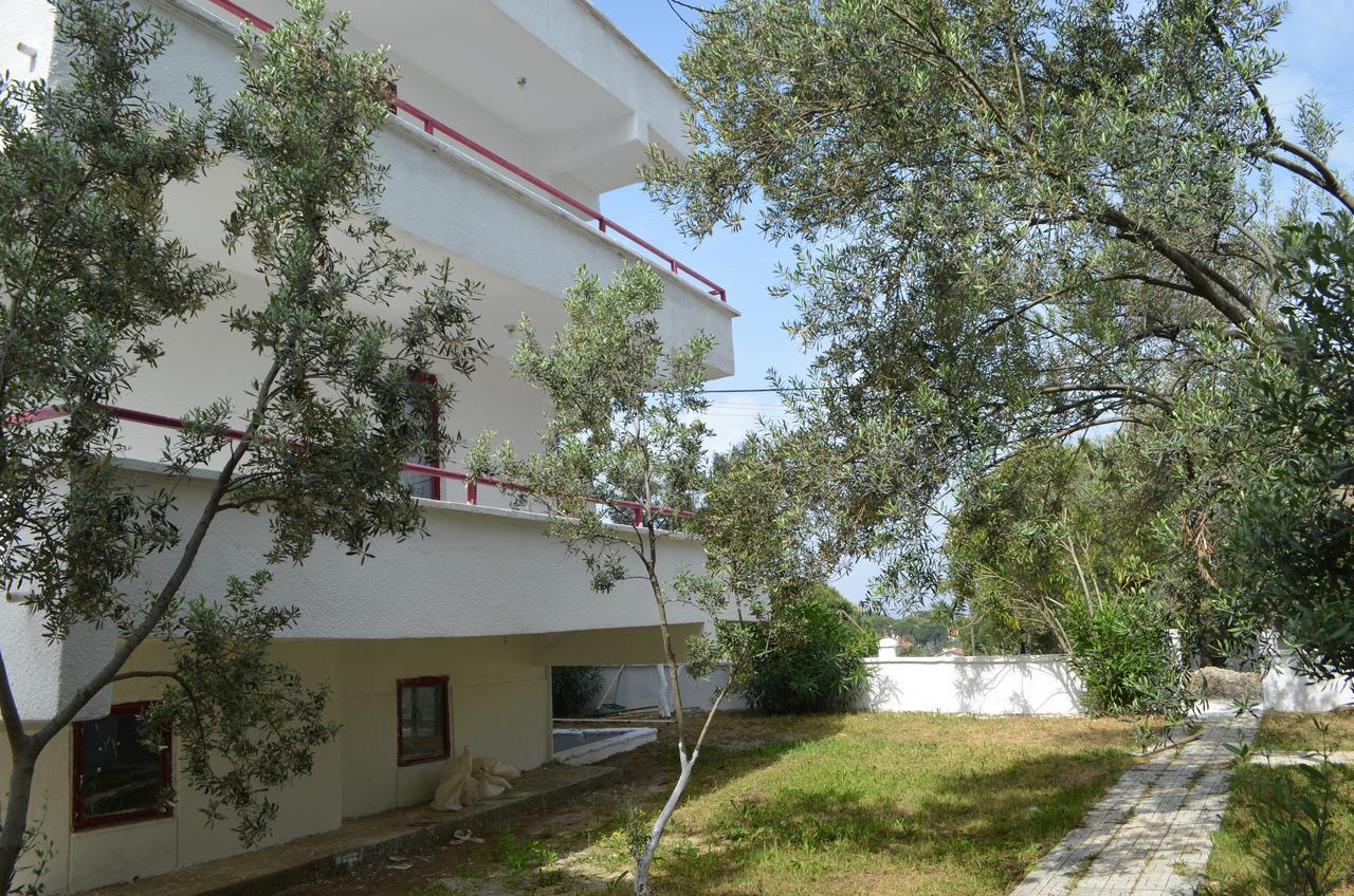 Zeytin Apart Otel Aquapark Айвалык Экстерьер фото