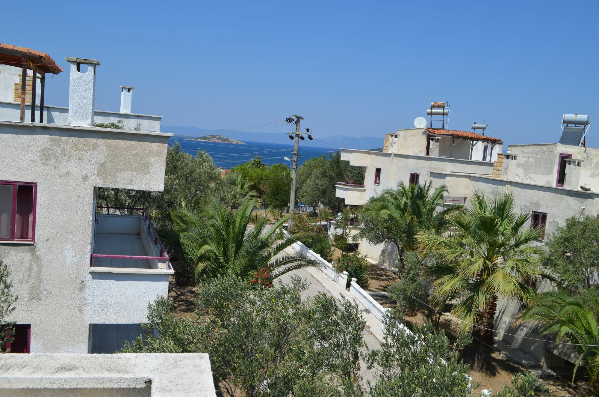 Zeytin Apart Otel Aquapark Айвалык Экстерьер фото
